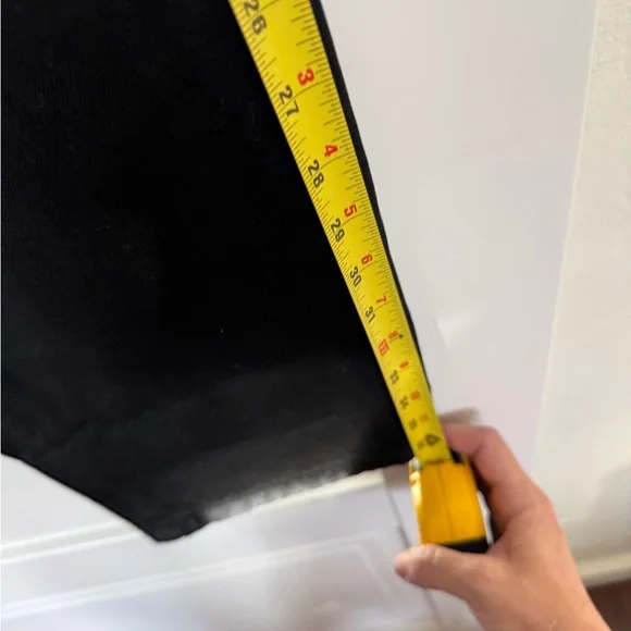 KHAITE “Kyle” Jeans - Size 32 with 28” inseam. - Picture 7 of 8